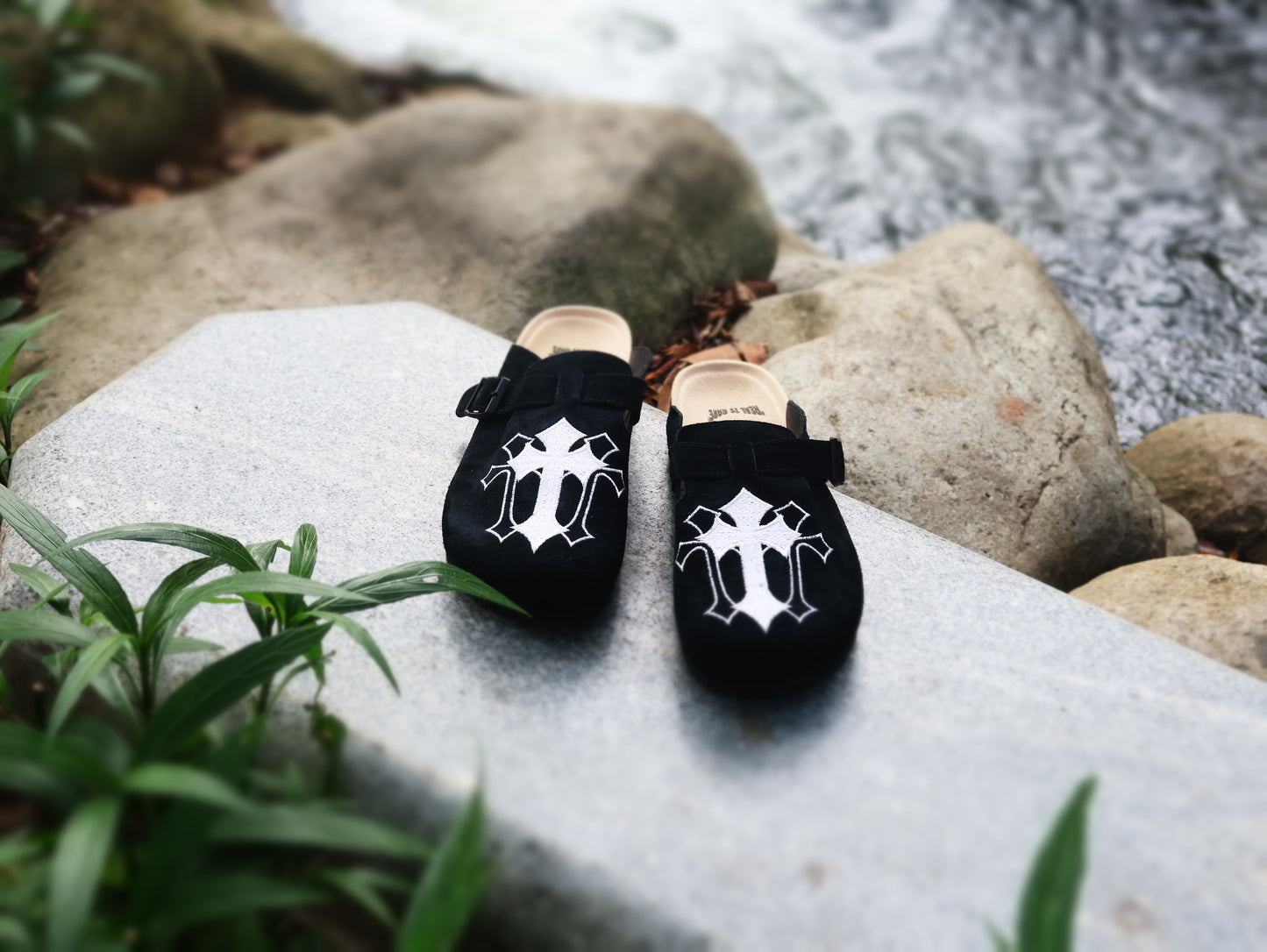 Men's Clogs with Arch Support - Cork Footed Mules Adjustable Metal Buckle EVA Sole for All-Season Comfort Comfortable Mules