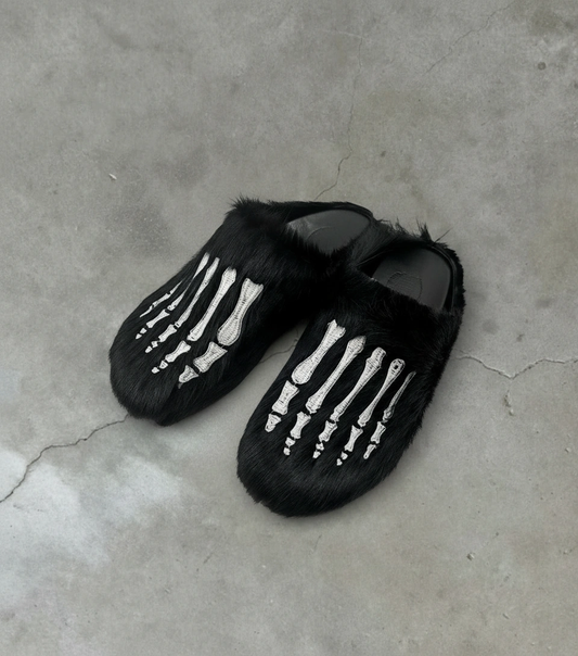 Meckmanly Skeleton Hand Plush Slippers | Gothic Cozy House Shoes