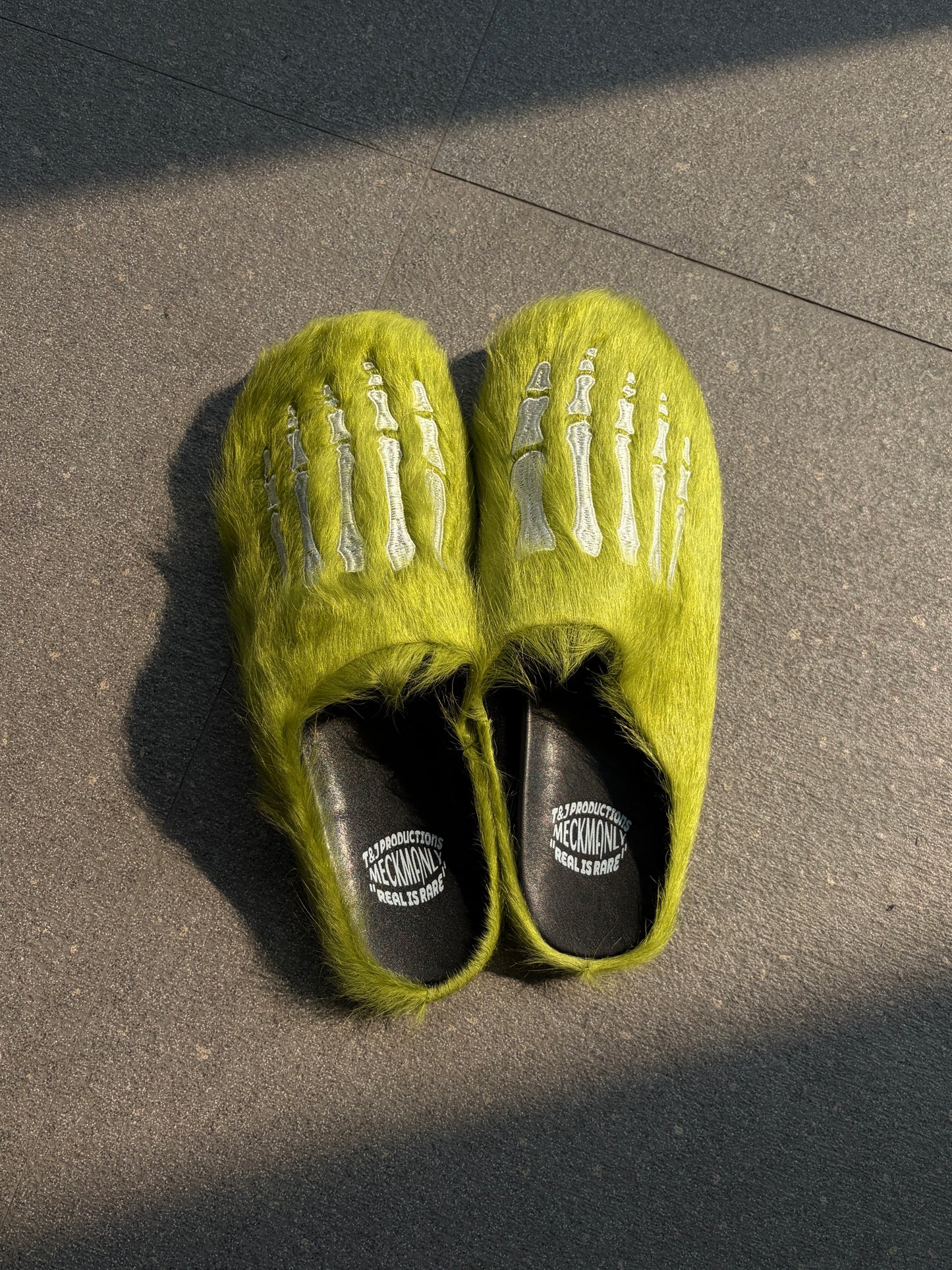 Fuzzy Skeleton Claw Slippers for Men Women | Gothic Y2K Plush Slides | Customizable OEM