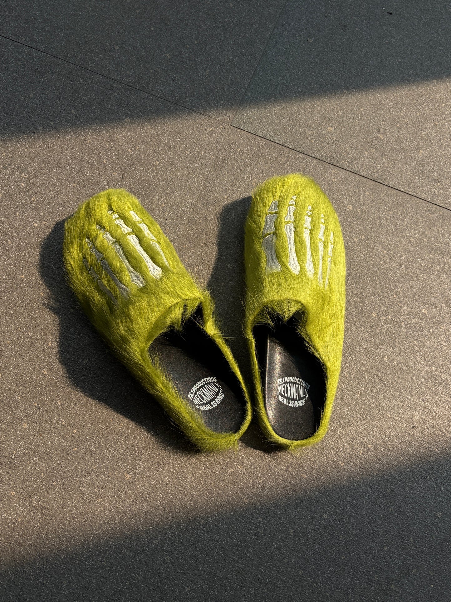Fuzzy Skeleton Claw Slippers for Men Women | Gothic Y2K Plush Slides | Customizable OEM